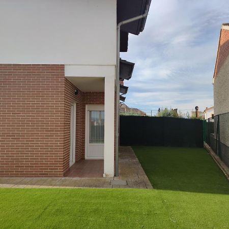 Chalet Con Amplio Jardin カサラレイナ エクステリア 写真