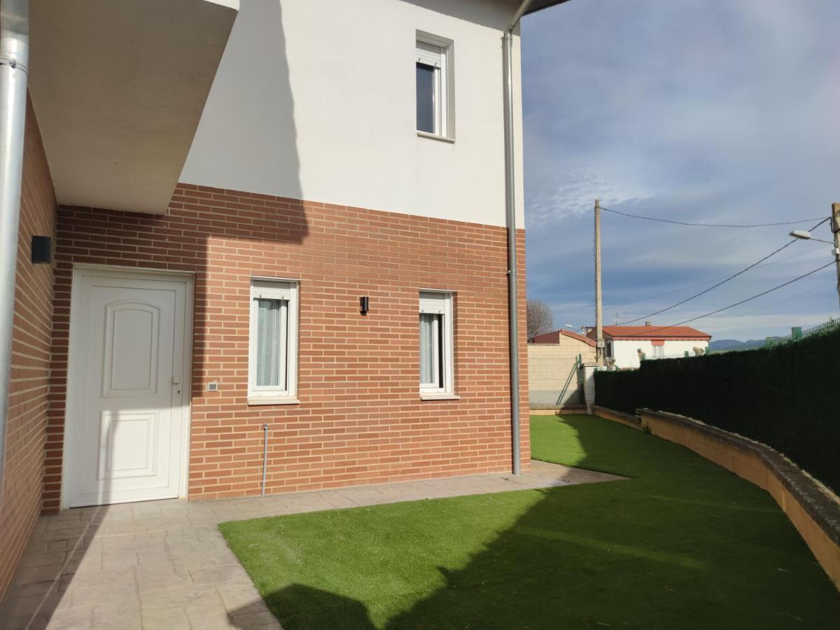 Chalet Con Amplio Jardin カサラレイナ エクステリア 写真